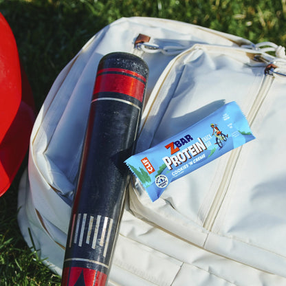 Clif - Protein Cookies 'N Creme Flavor Crispy Snack Bars, Gluten Free Protein Bars, 5Ct