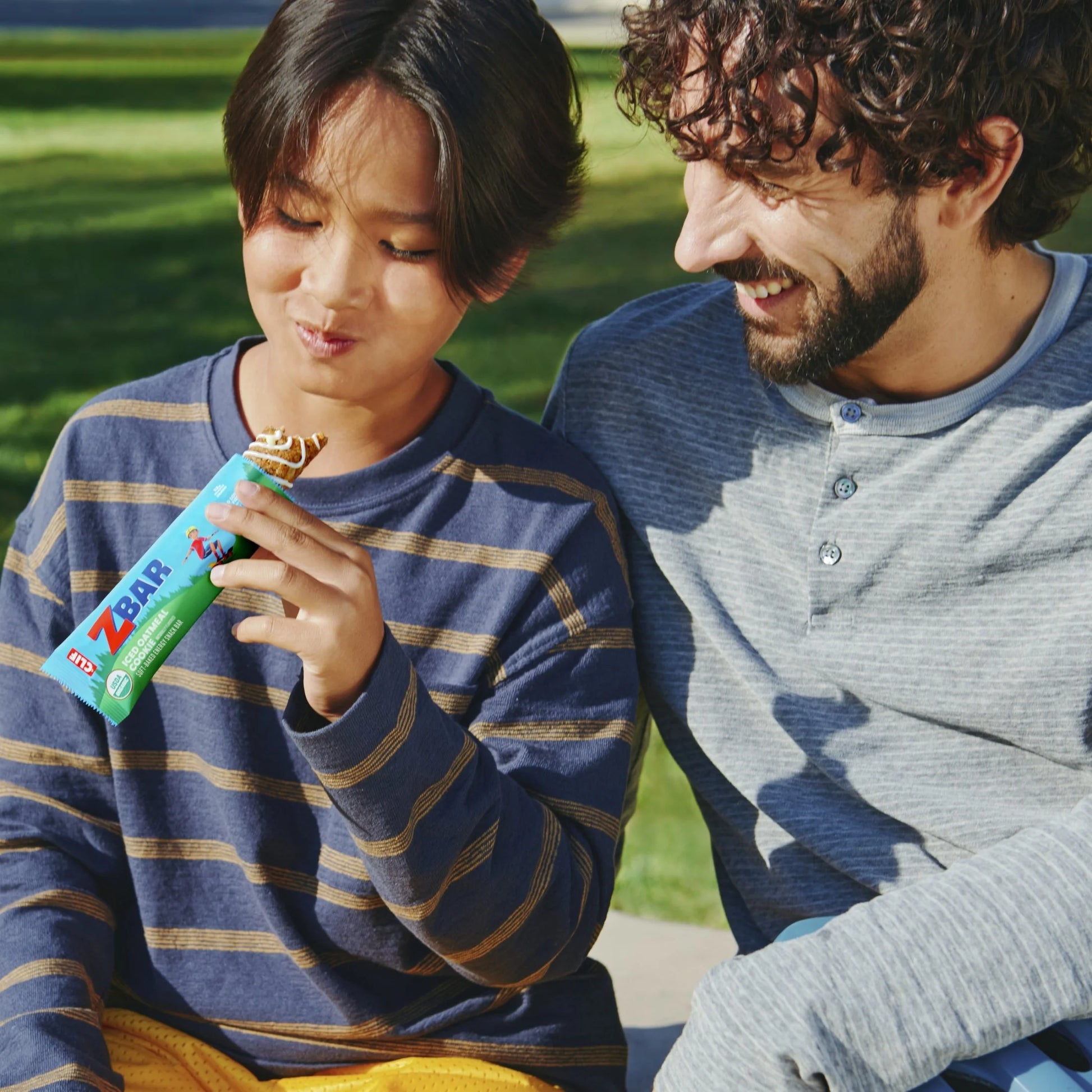 Clif - Iced Oatmeal Cookie Flavor Soft Baked Snack Bars, Organic Granola Bars, 6Ct